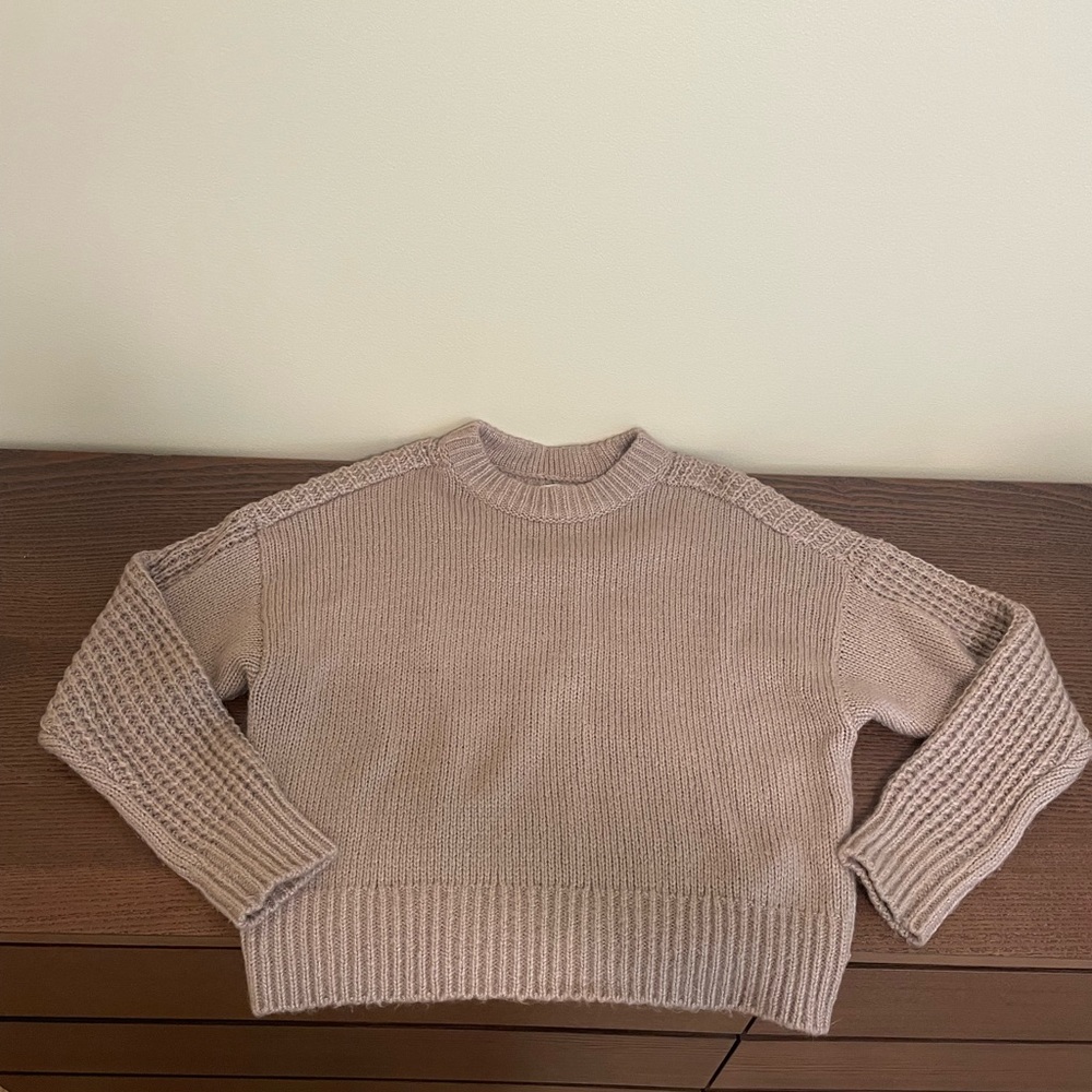 Abercrombie and Fitch mauve sweater